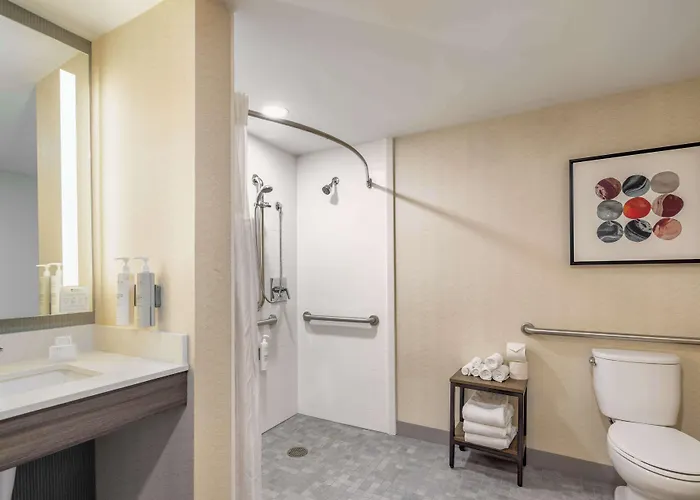 Hilton Garden 3*